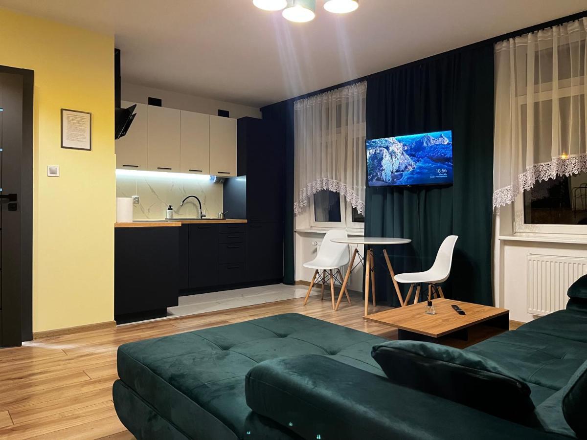 Komfortowy Apartament W Centrum Apartment Jaworzno Bagian luar foto